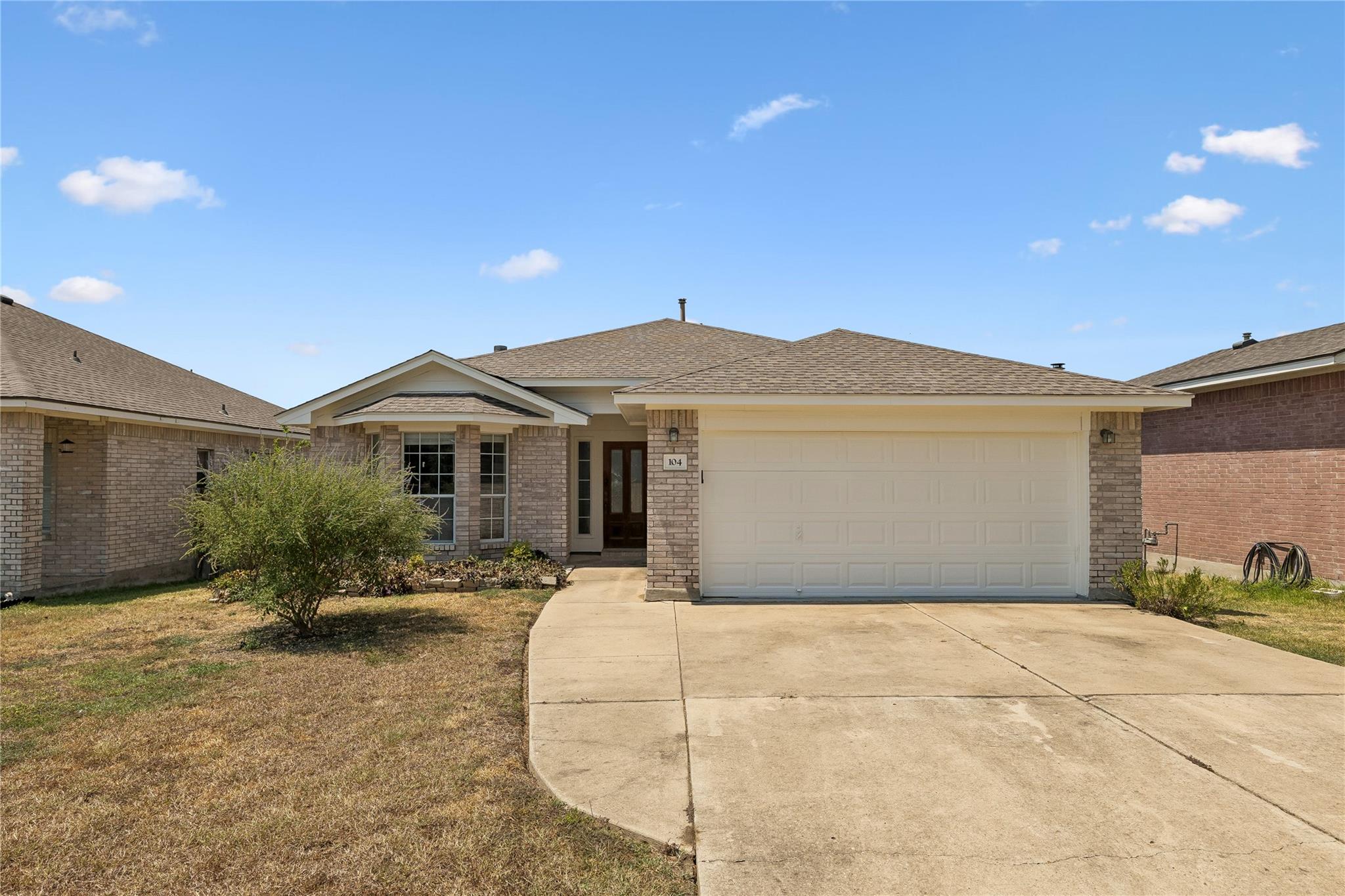 104 Cavalry Trl, Elgin, TX 78621 — photo 1