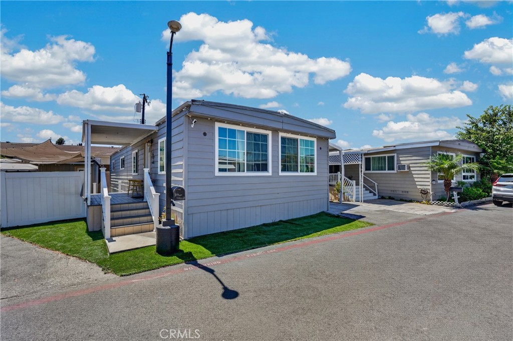 150 E De Anza Lane 150, Tustin, CA 92780 — photo 1
