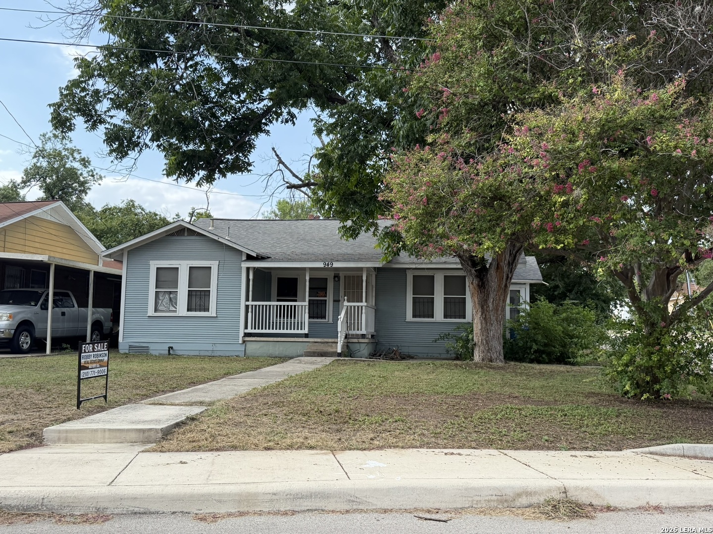 949 Aransas, San Antonio, TX 78210 — photo 1