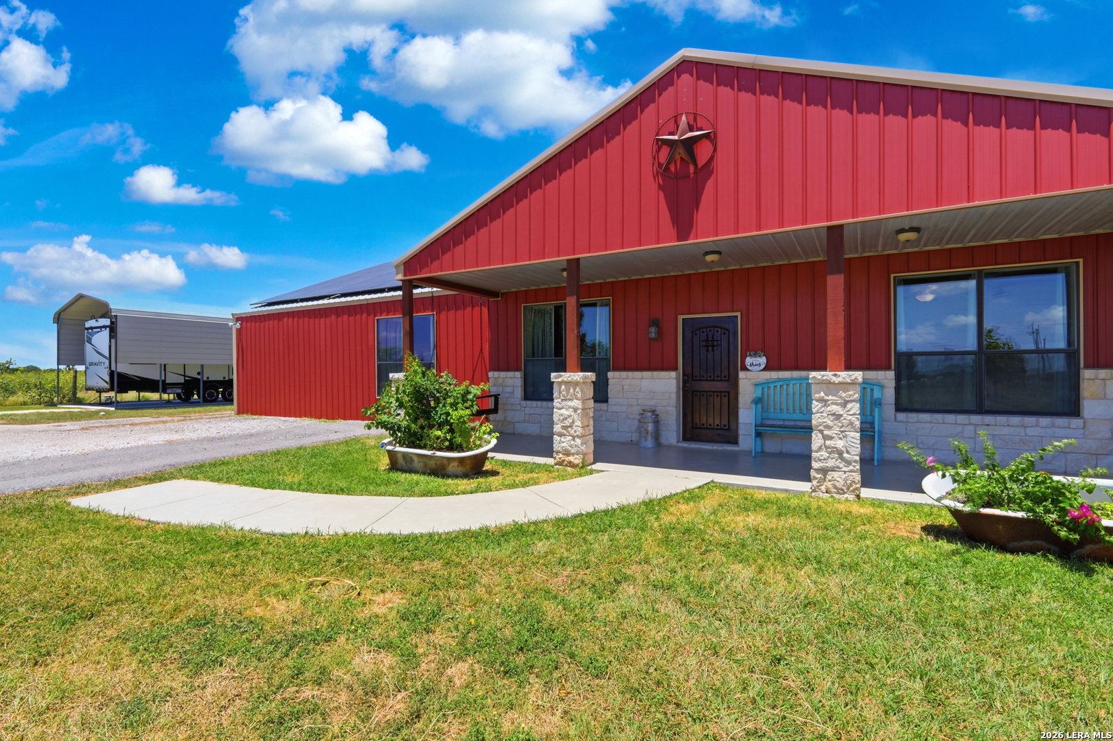 15157 MILLER RD, St Hedwig, TX 78152 — photo 1