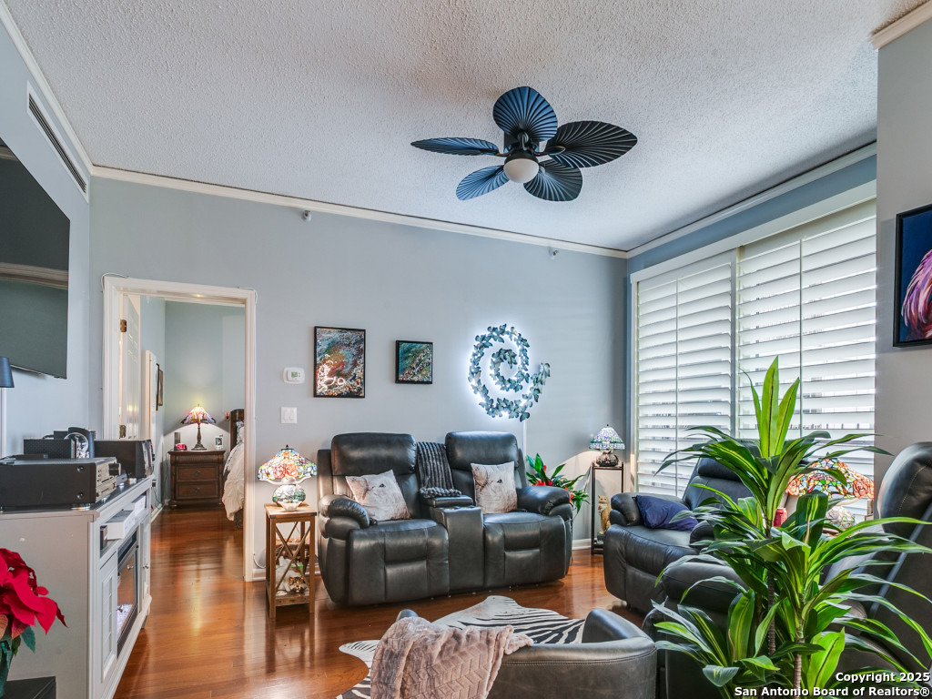 1 Towers Park Ln, San Antonio, TX 78209 — photo 1