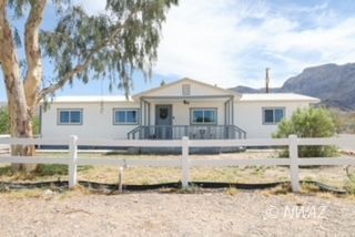 4370 E Cholla Dr