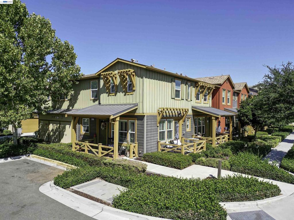 454 Persimmon Cmn 14, Livermore, CA 94551 — photo 1