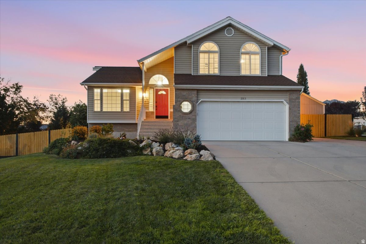 2313 E ROCKVIEW DR, Sandy, UT 84092 — photo 1