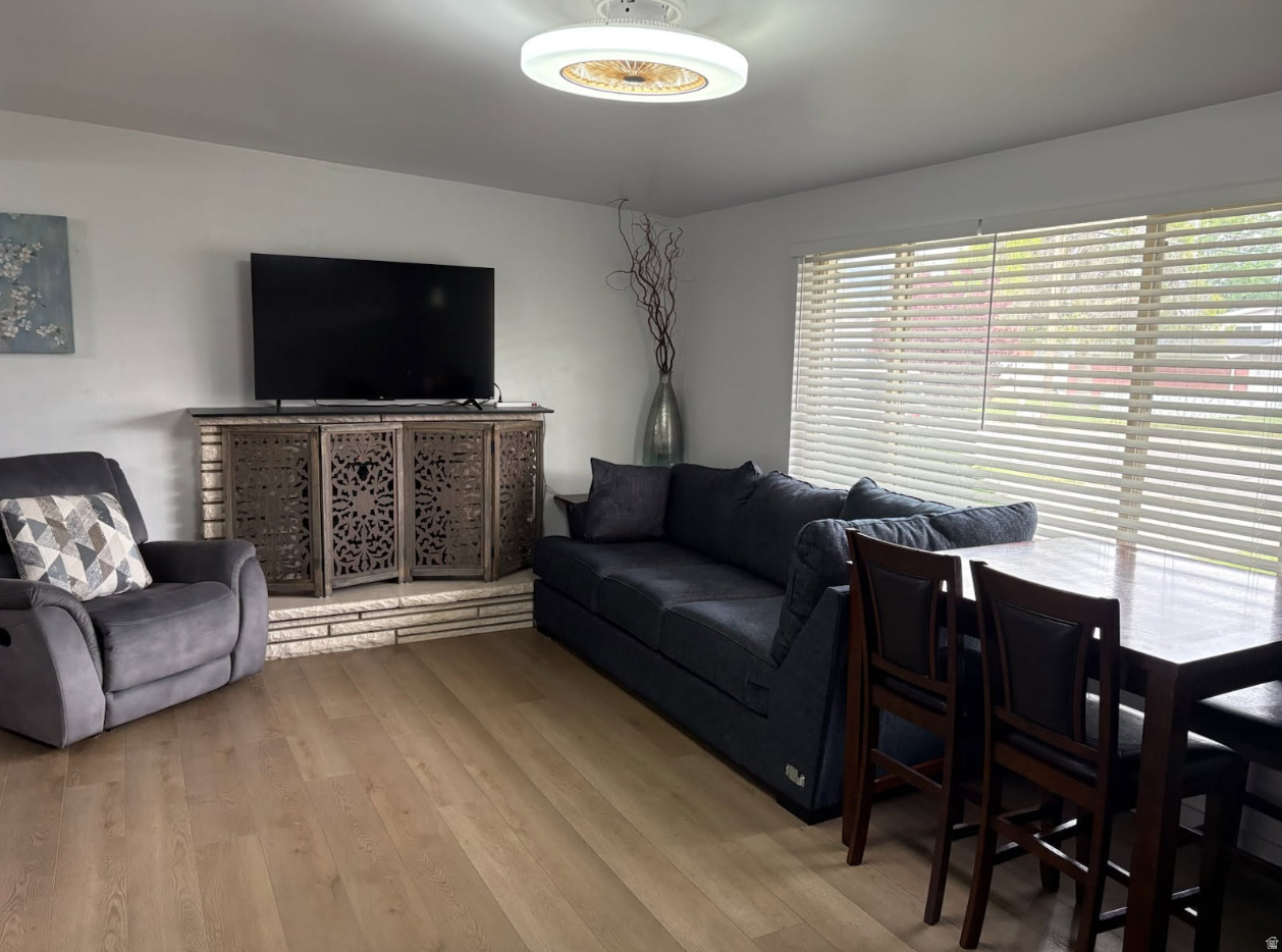 995 E SAGEHILL DR, Millcreek, UT 84124 — photo 1