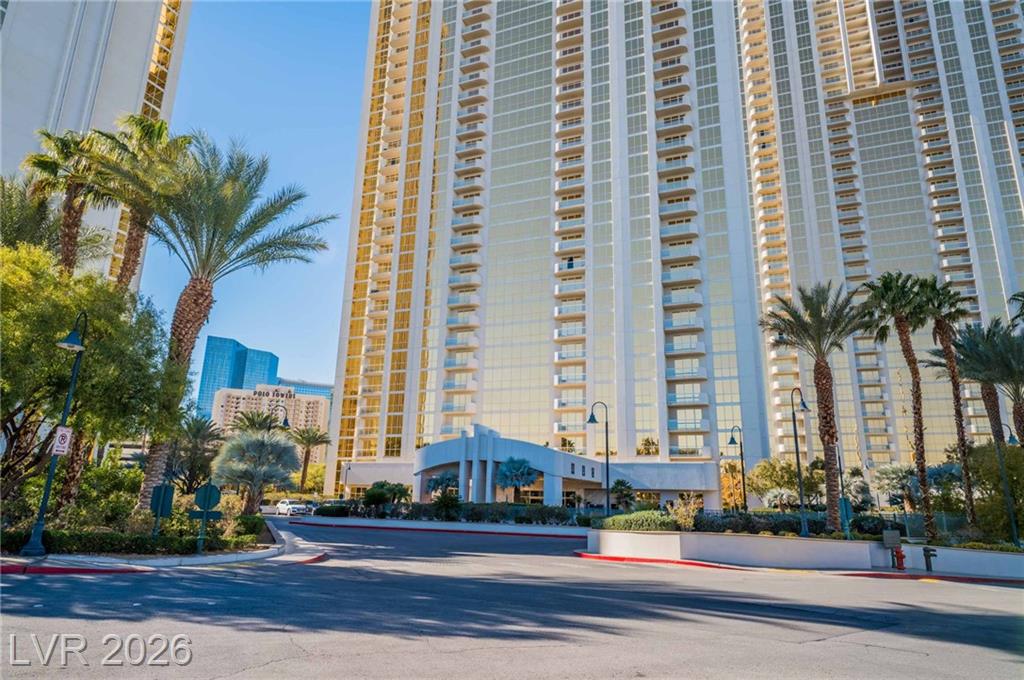 135 East Harmon Avenue 08718, Las Vegas, NV 89109 — photo 1