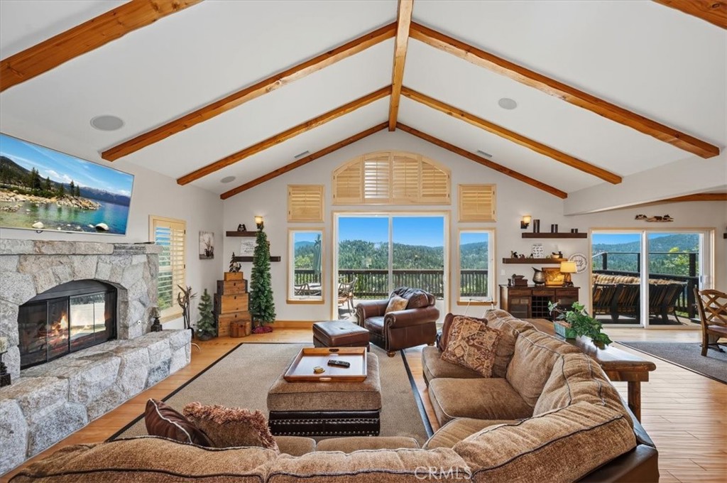 885 Del Norte, Lake Arrowhead, CA 92352 — photo 1