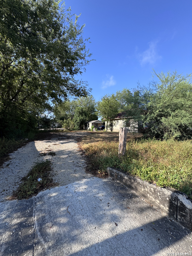 222 Corliss, San Antonio, TX 78220 — photo 1