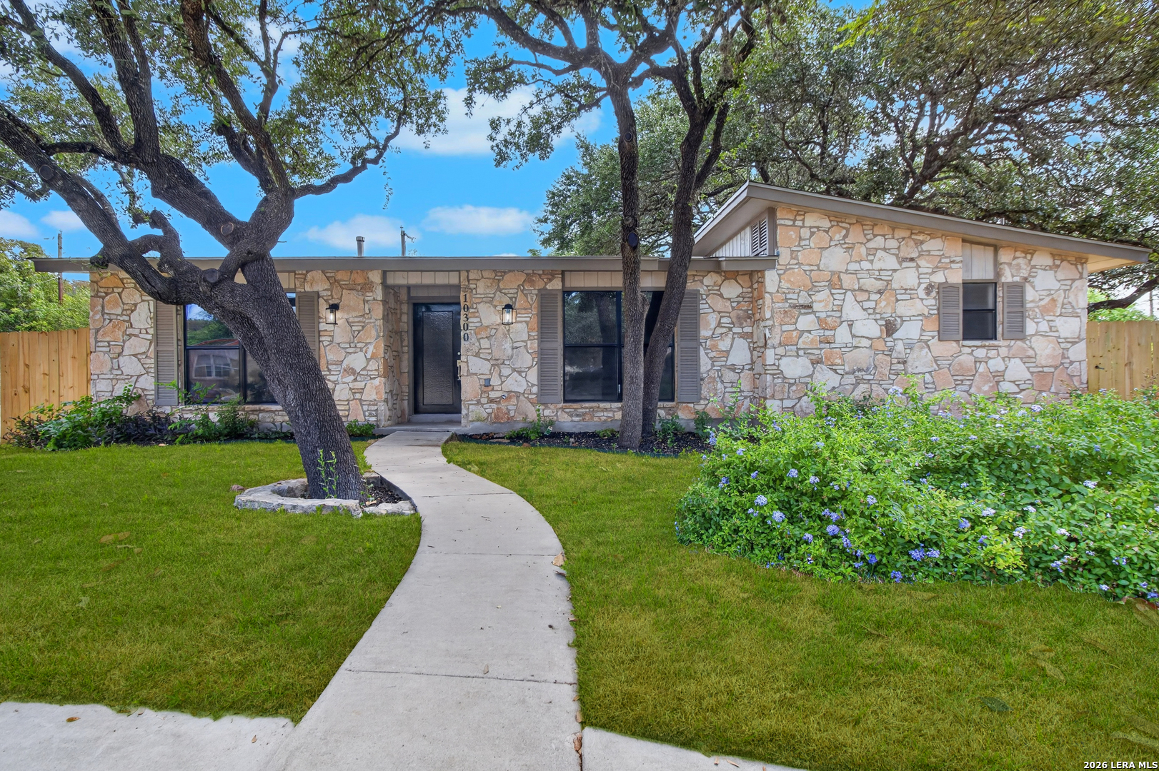 10300 QUAIL MEADOW ST, San Antonio, TX 78230 — photo 1