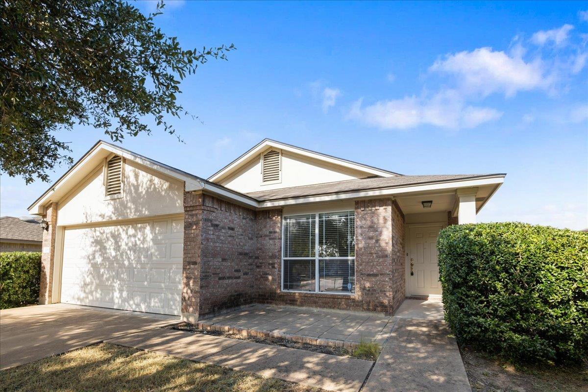 1118 Remington Dr, Leander, TX 78641 — photo 1