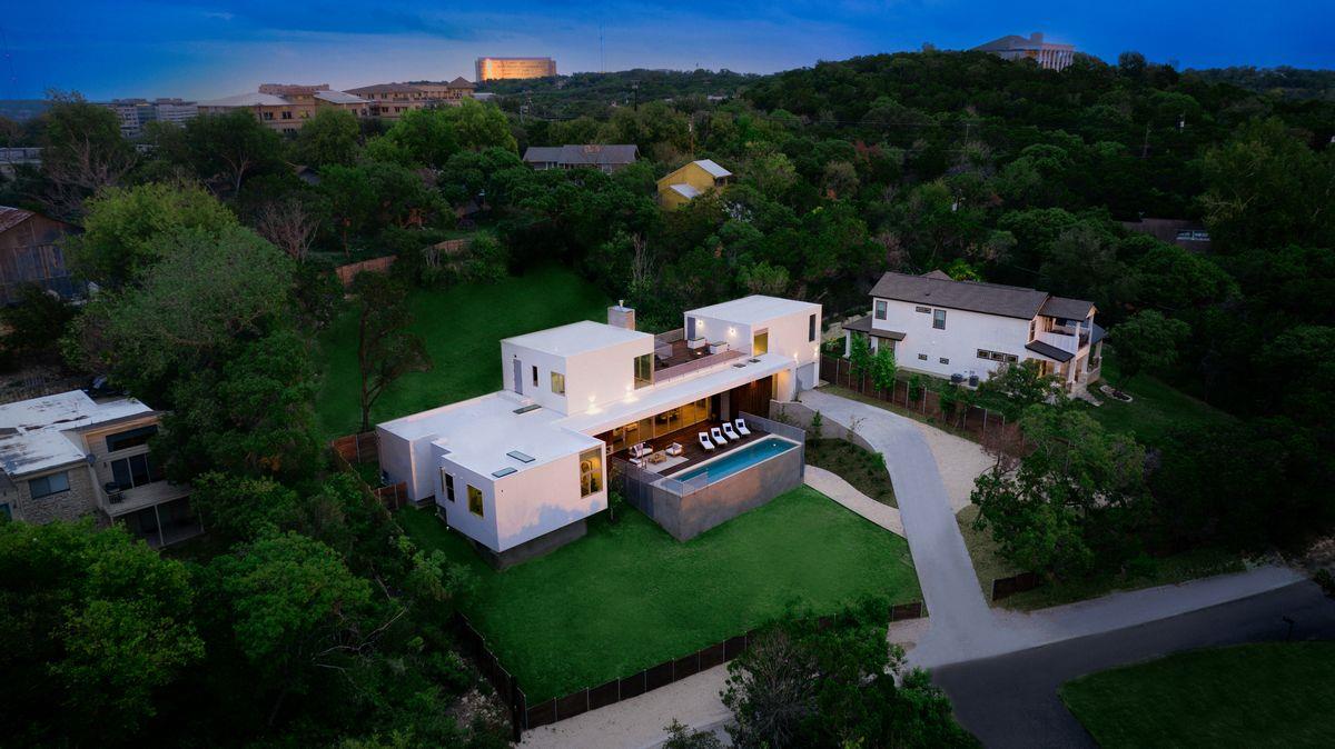 7120  Clifton Ln, Austin, TX 78746 — photo 1
