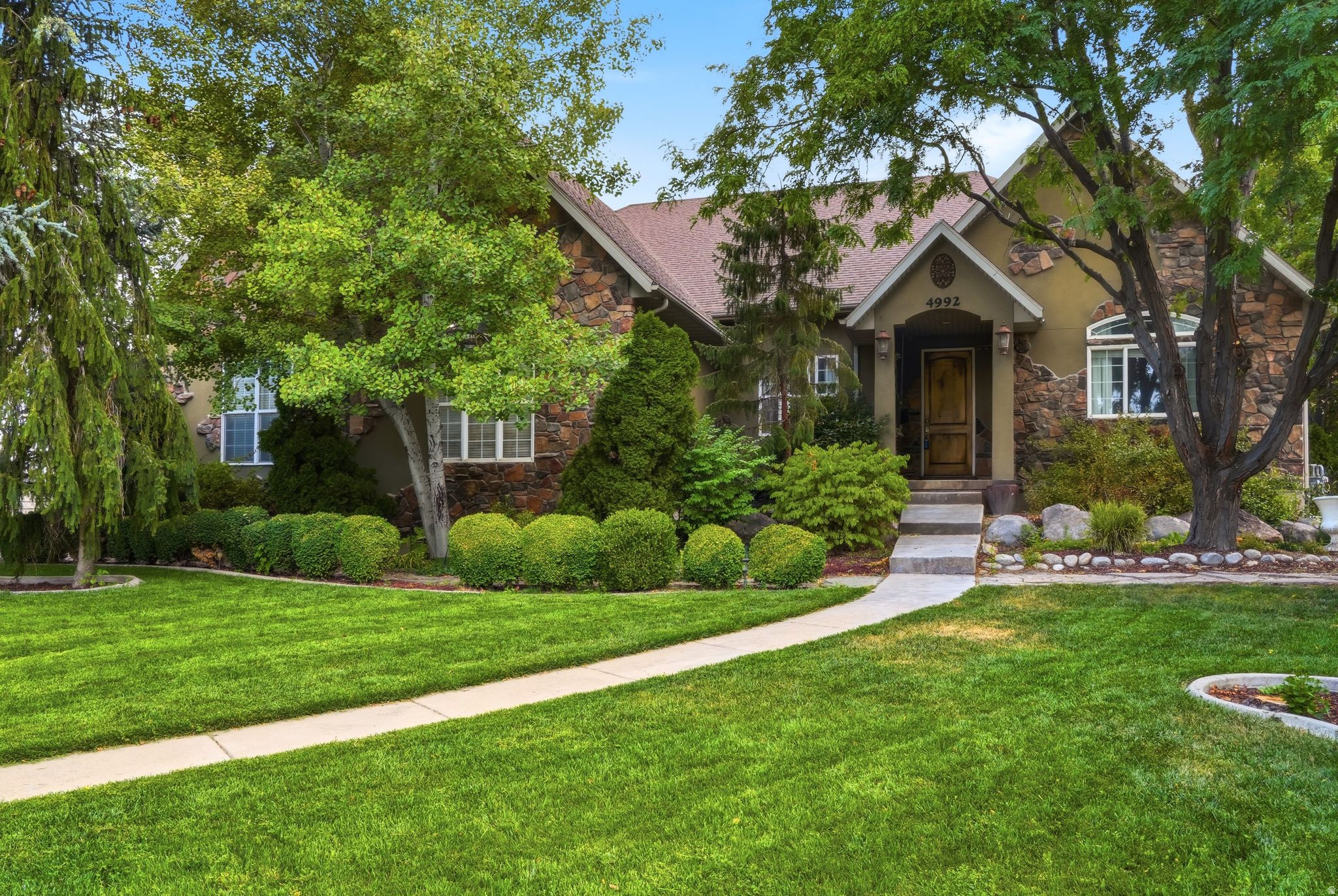 4992 S QUERCUS CV, Salt Lake City, UT 84123 — photo 1
