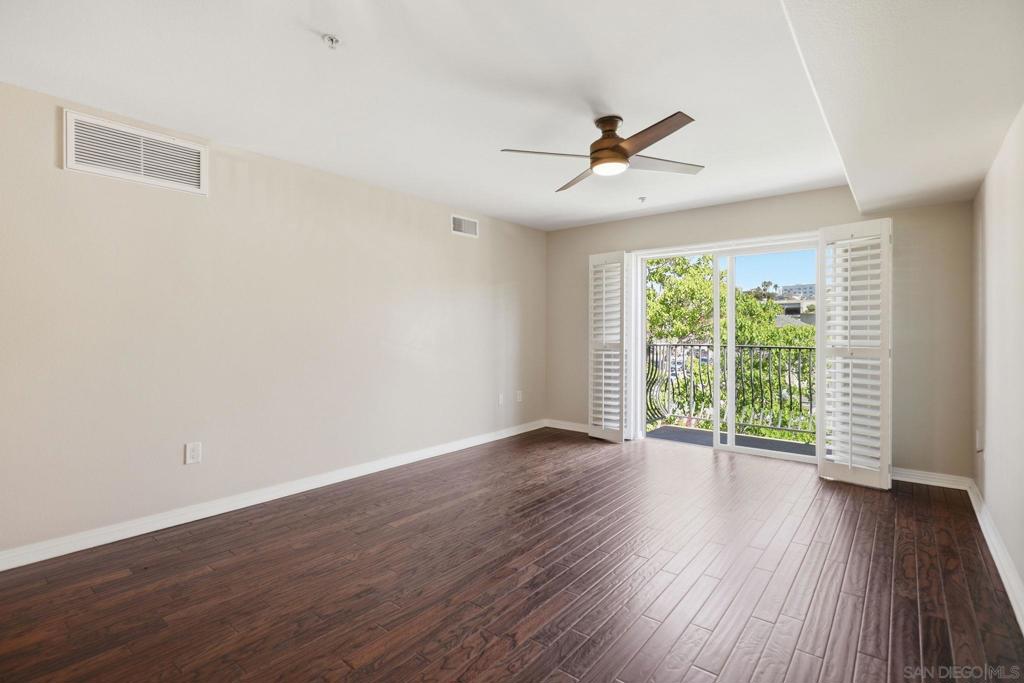 801 W Hawthorn 406, San Diego, CA 92101 — photo 1