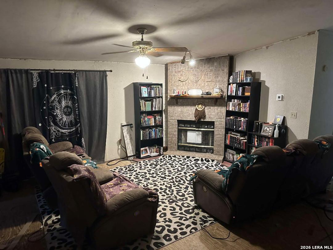 24976 Private Road 466