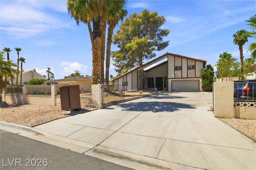 3075 Rosanna Street, Las Vegas, NV 89117 — photo 1