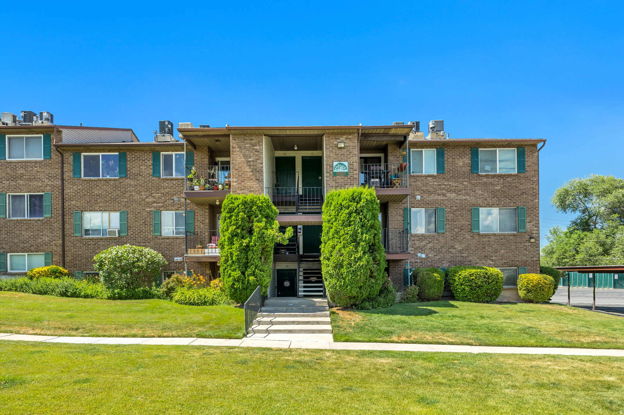 4116 S OAK MEADOWS DR, Taylorsville, UT 84123 — photo 1