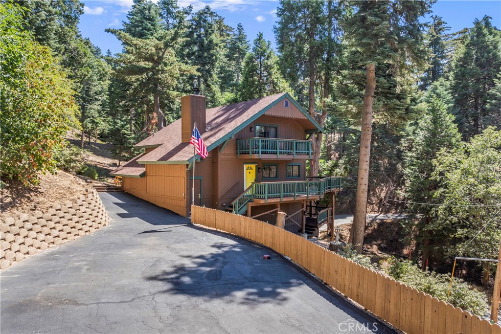 899 Blueridge Drive, Lake Arrowhead, CA 92385 — photo 1