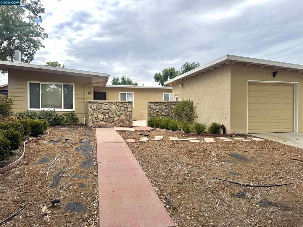 176 Sequoia Dr, Pittsburg, CA 94565 — photo 1