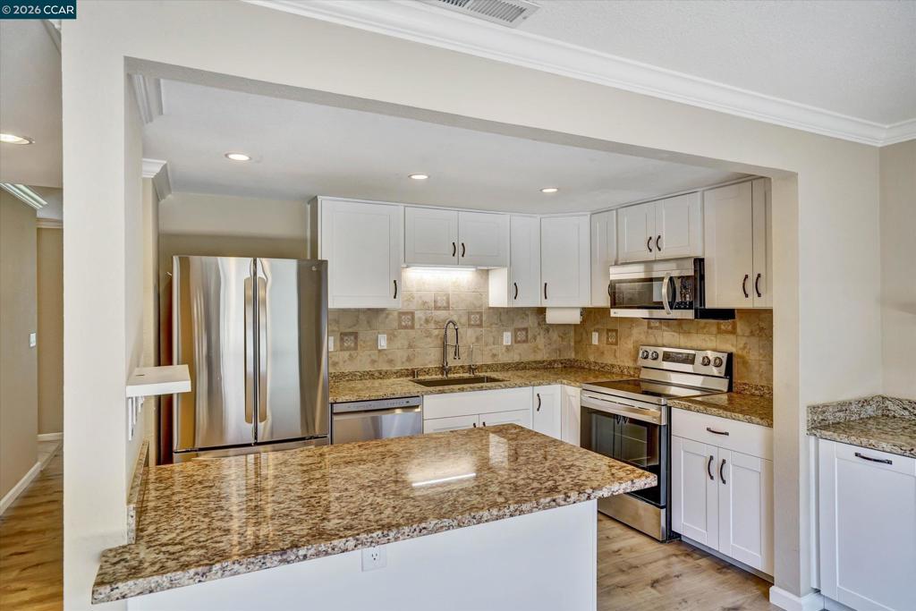 5333 Park Highlands Blvd 59, Concord, CA 94521 — photo 1
