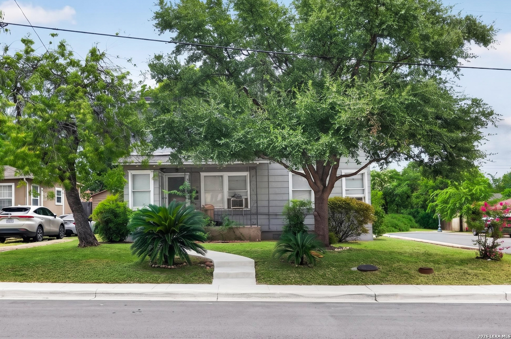 2001 Fresno, San Antonio, TX 78201 — photo 1