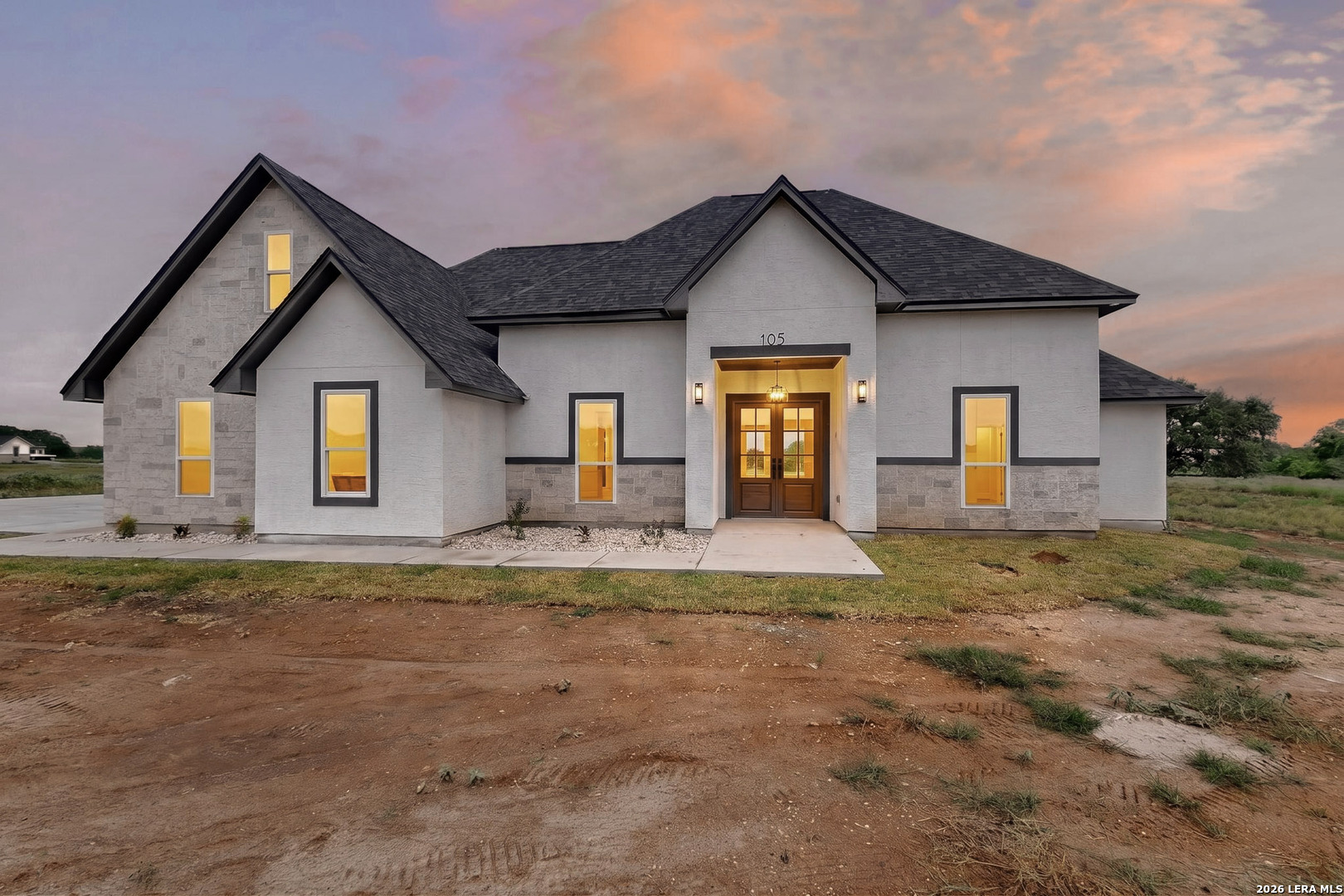 105 Hidden Path, Floresville, TX 78114 — photo 1