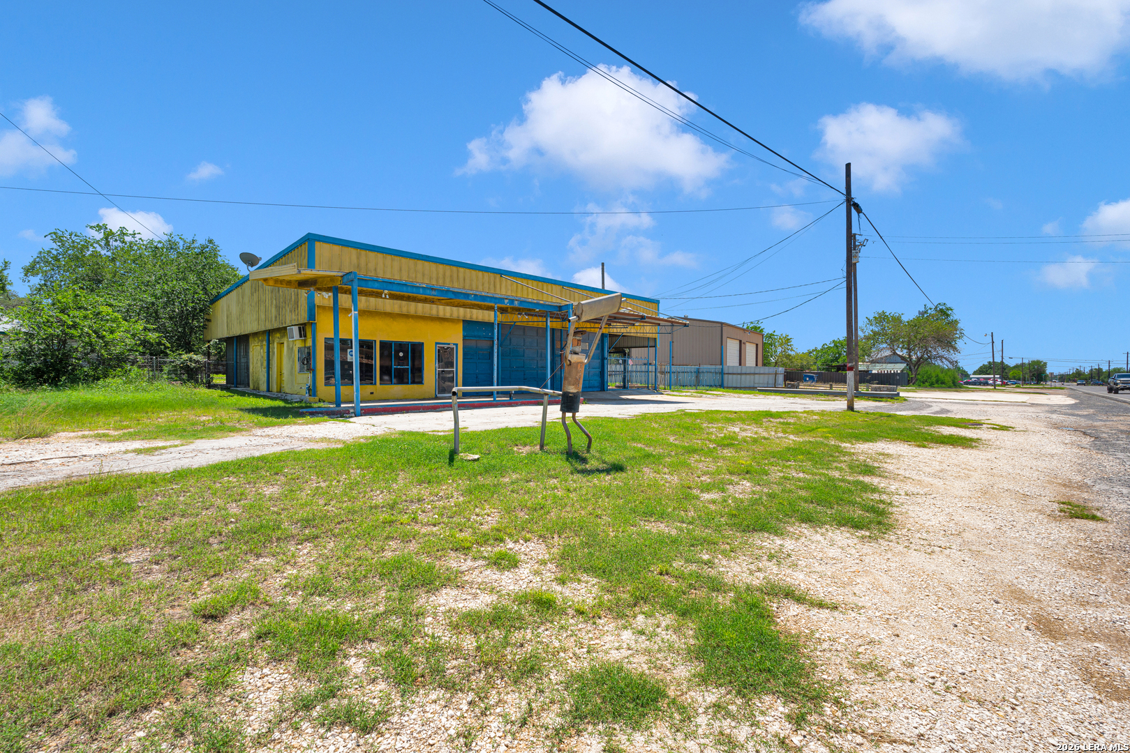 710 Teel, ,  78016 — photo 1