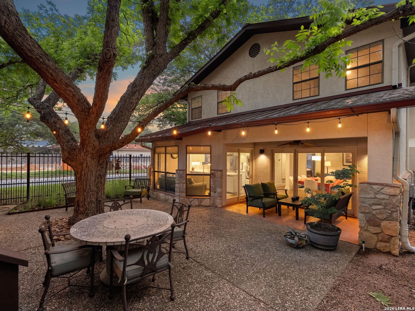 299 W EDGEWATER TER, New Braunfels, TX 78130 — photo 1