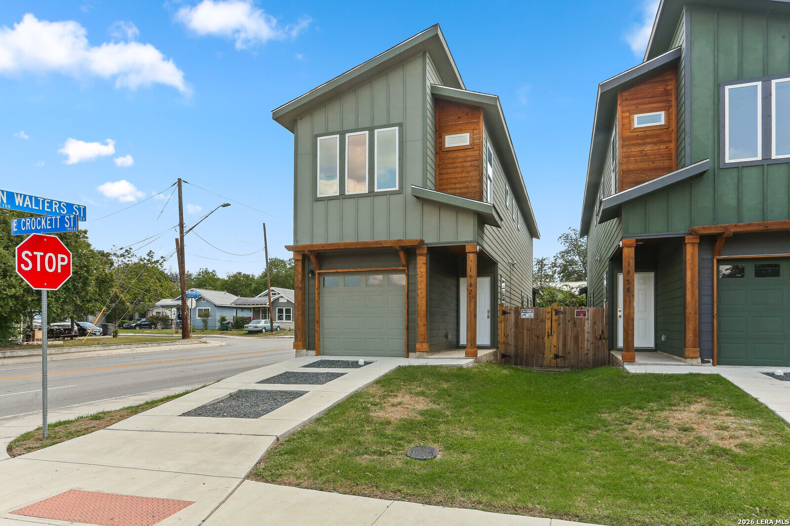 1962 E Crockett, San Antonio, TX 78202 — photo 1