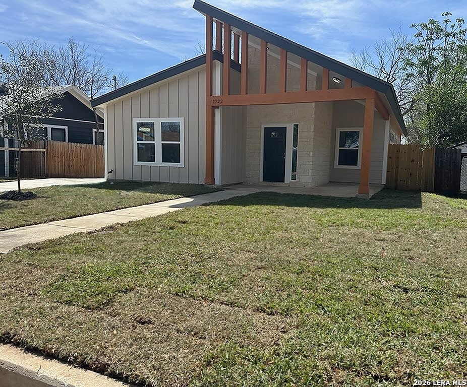 1722 CENTER ST, San Antonio, TX 78202 — photo 1