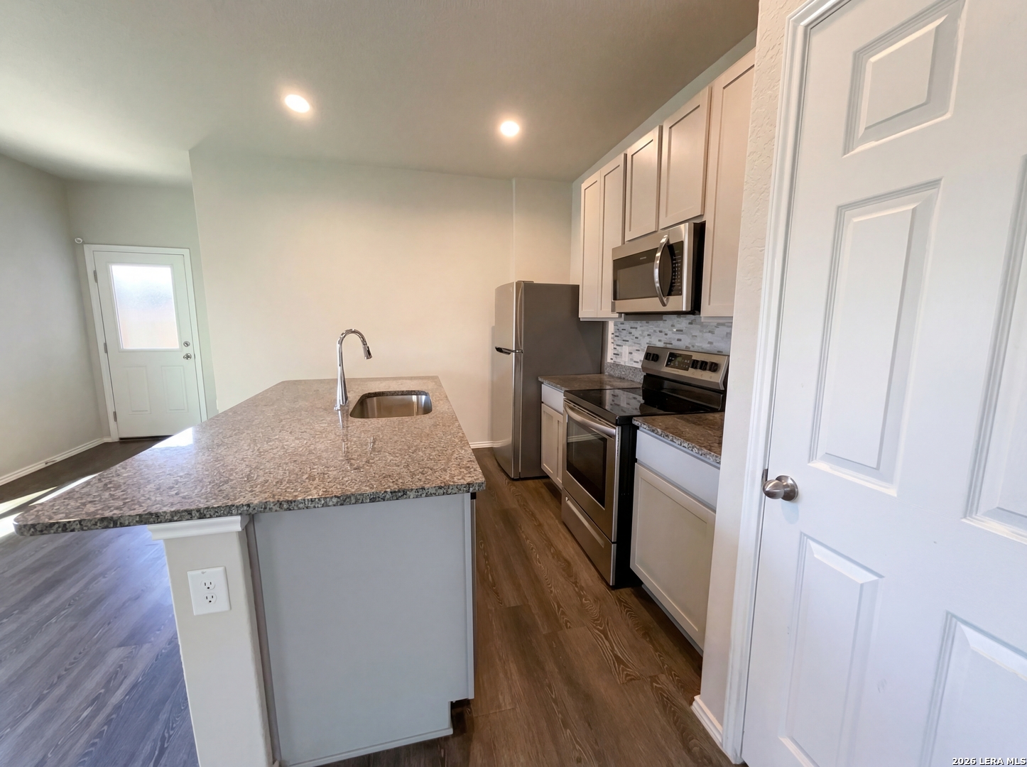 431 Pleasanton Way, ,  78221 — photo 1