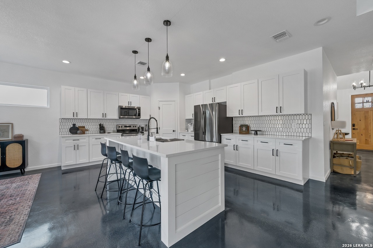 110 Janine, Canyon Lake, TX 78133 — photo 1