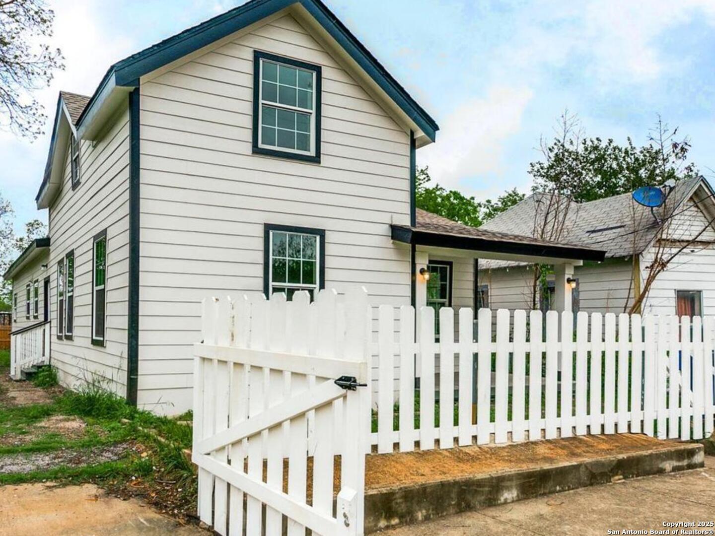 941 W MYRTLE ST, San Antonio, TX 78212 — photo 1