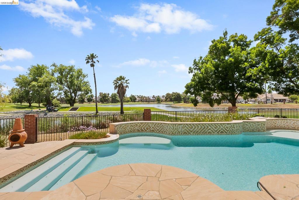 2244 Colonial Ct, Discovery Bay, CA 94505 — photo 1