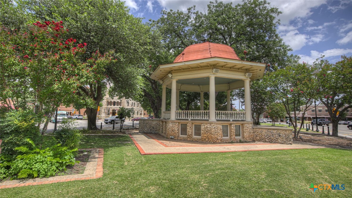 5542 DAYLIGHT, New Braunfels, TX 78130 — photo 1