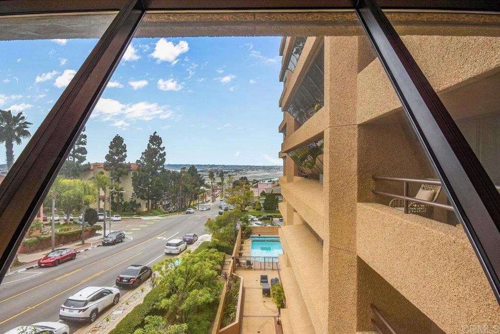 230 W Laurel Street 506, San Diego, CA 92101 — photo 1