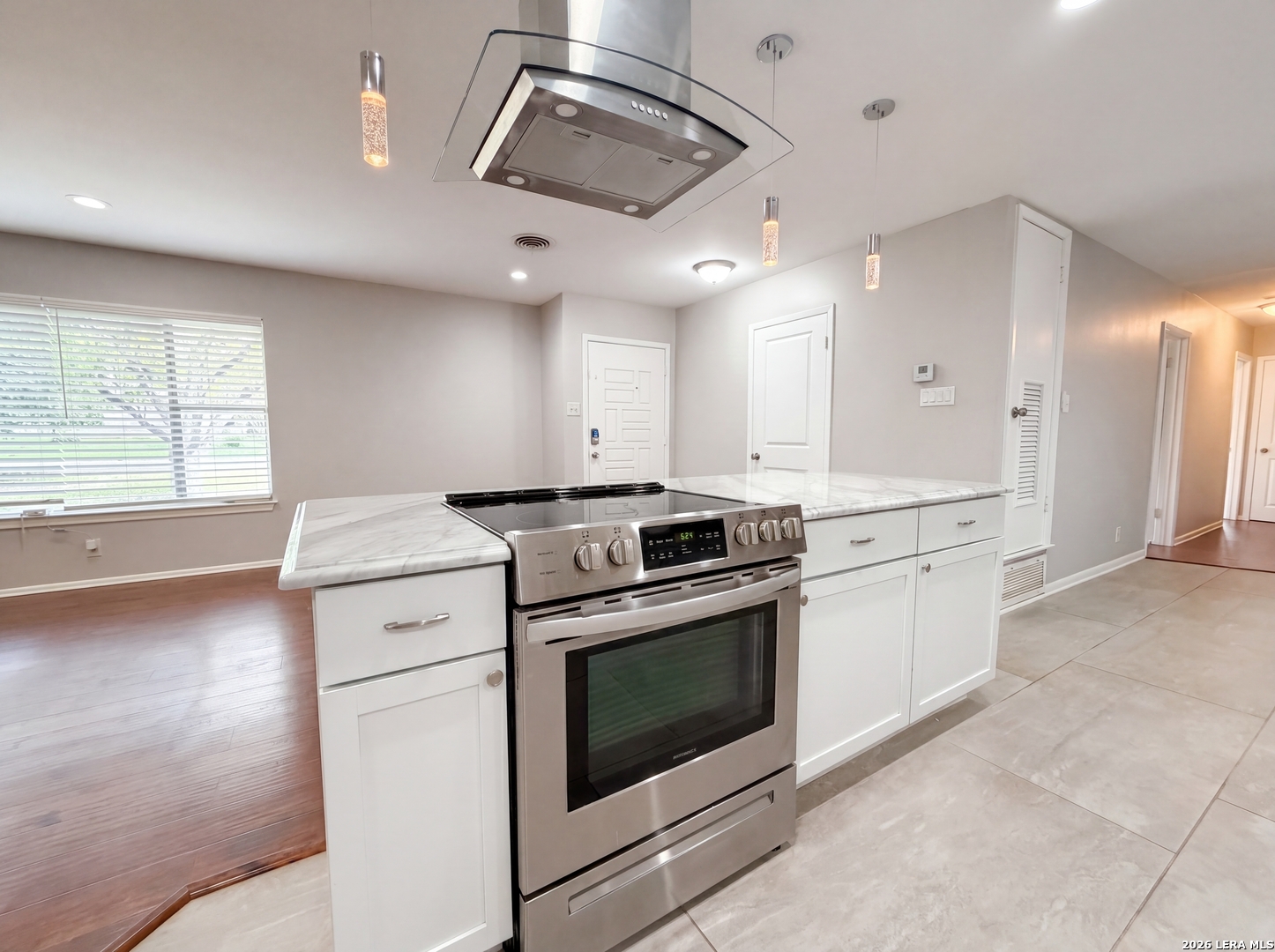 1118 MELISSA DR, , 78213 — photo 1