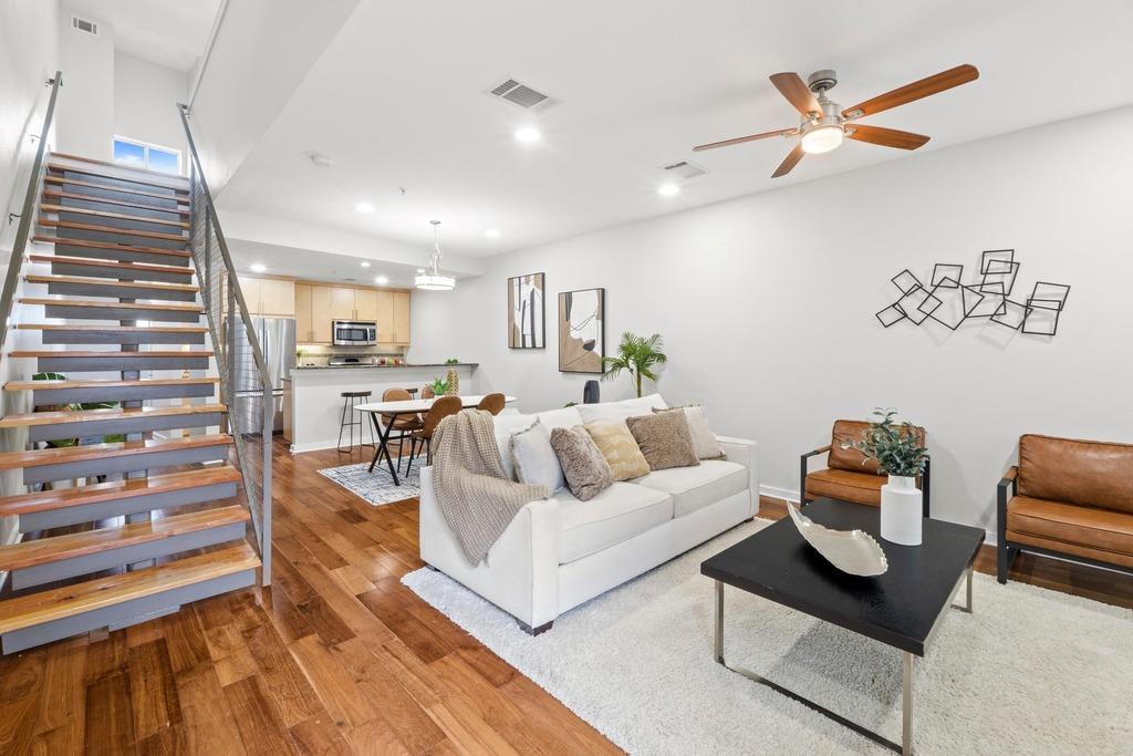 503 Swanee, Austin, TX 78752 — photo 1