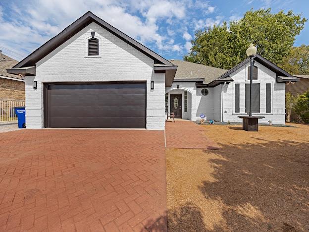 10901 Parkfield, Austin, TX 78758 — photo 1
