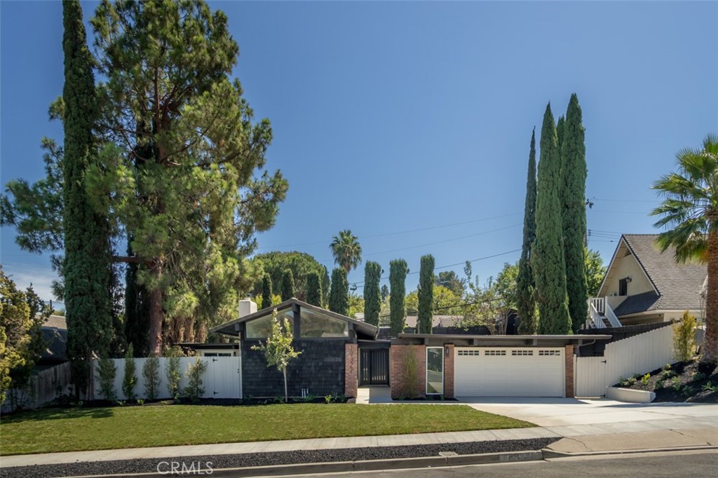 19322 Saylor Terrace