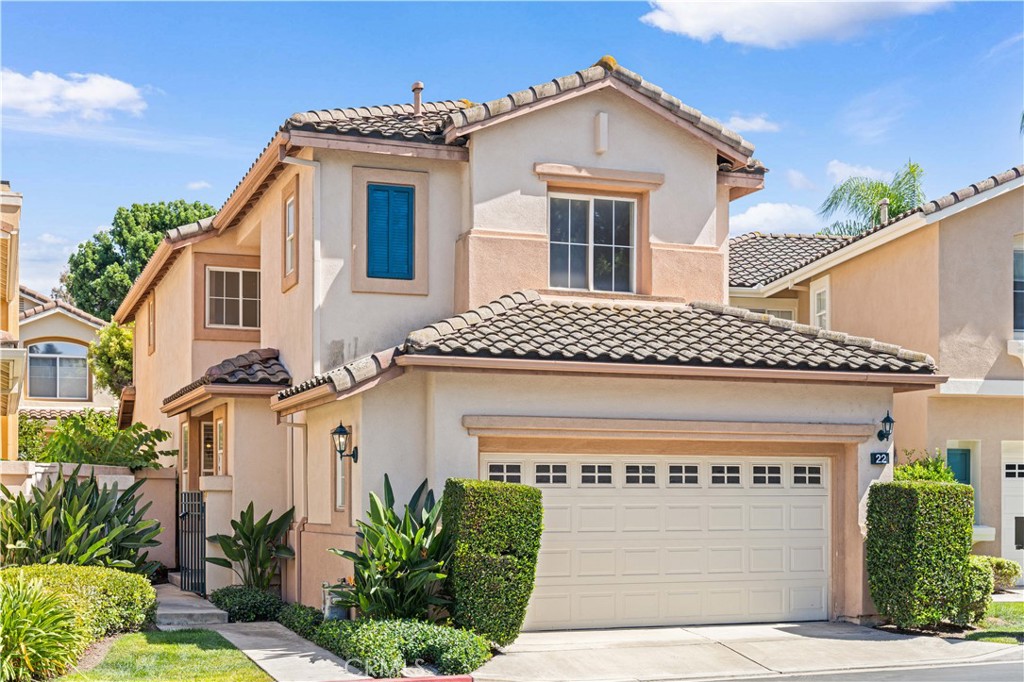 22 Santa Cruz Aisle, Irvine, CA 92606 — photo 1