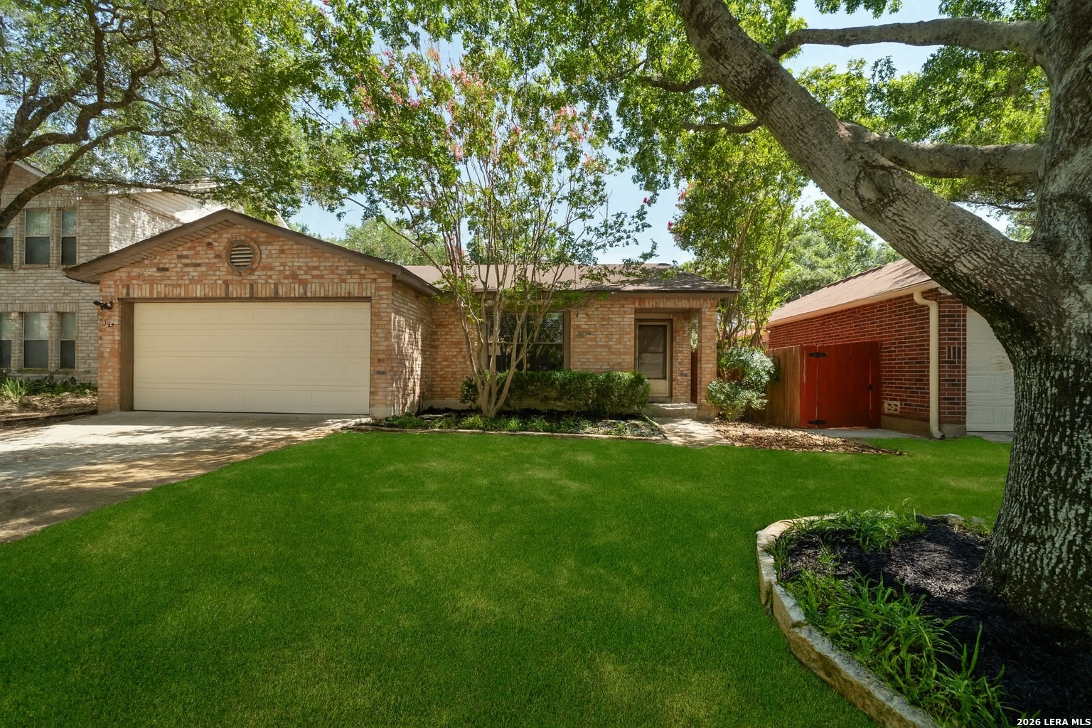 6350 REGENCY LN, San Antonio, TX 78249 — photo 1