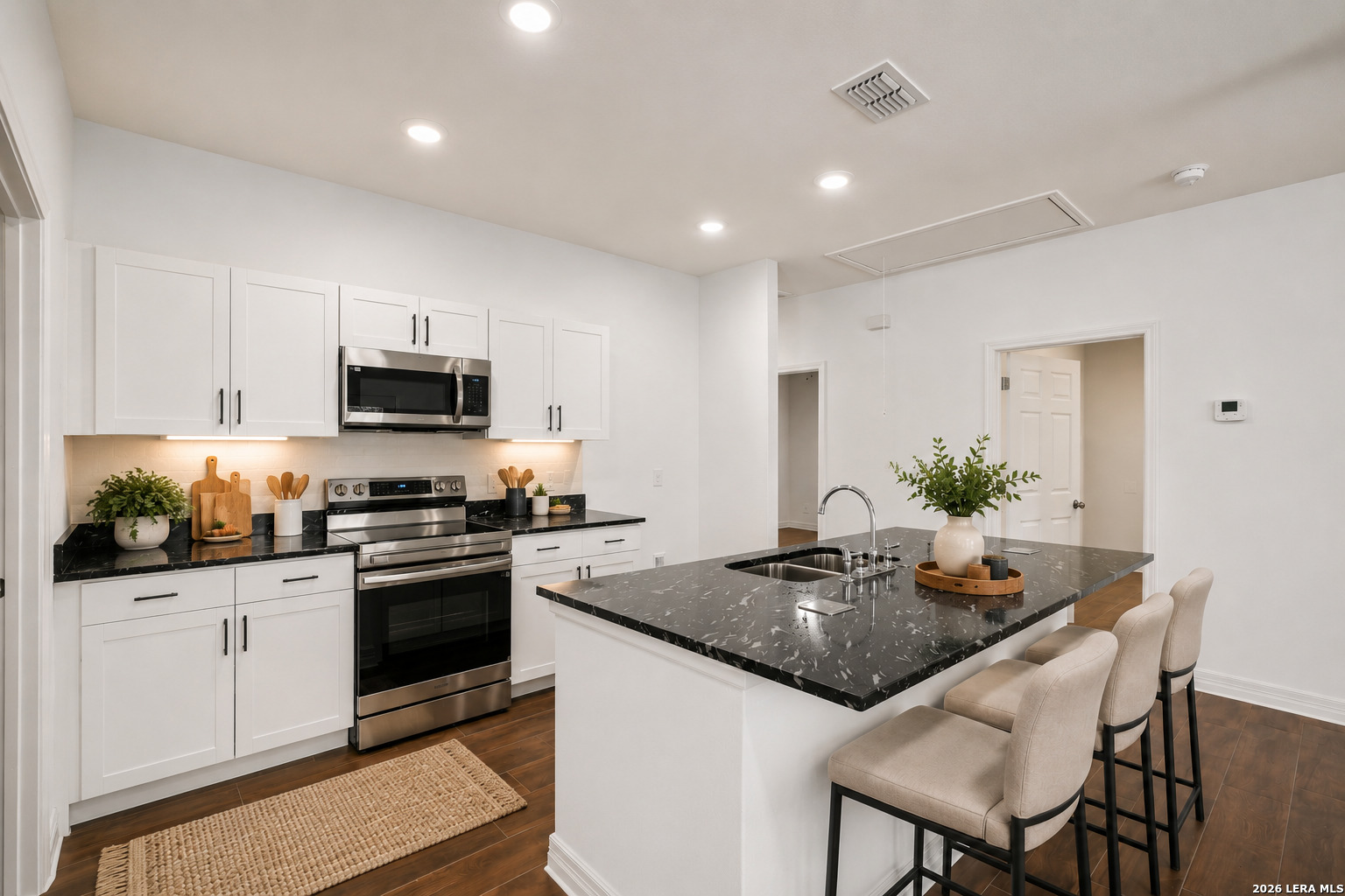 238 Bundy, , 78220 — photo 1