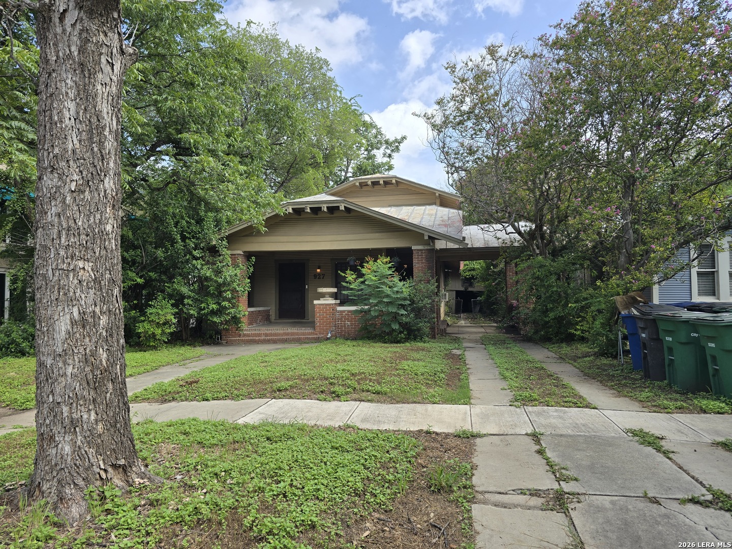 927 W Huisache, San Antonio, TX 78201 — photo 1