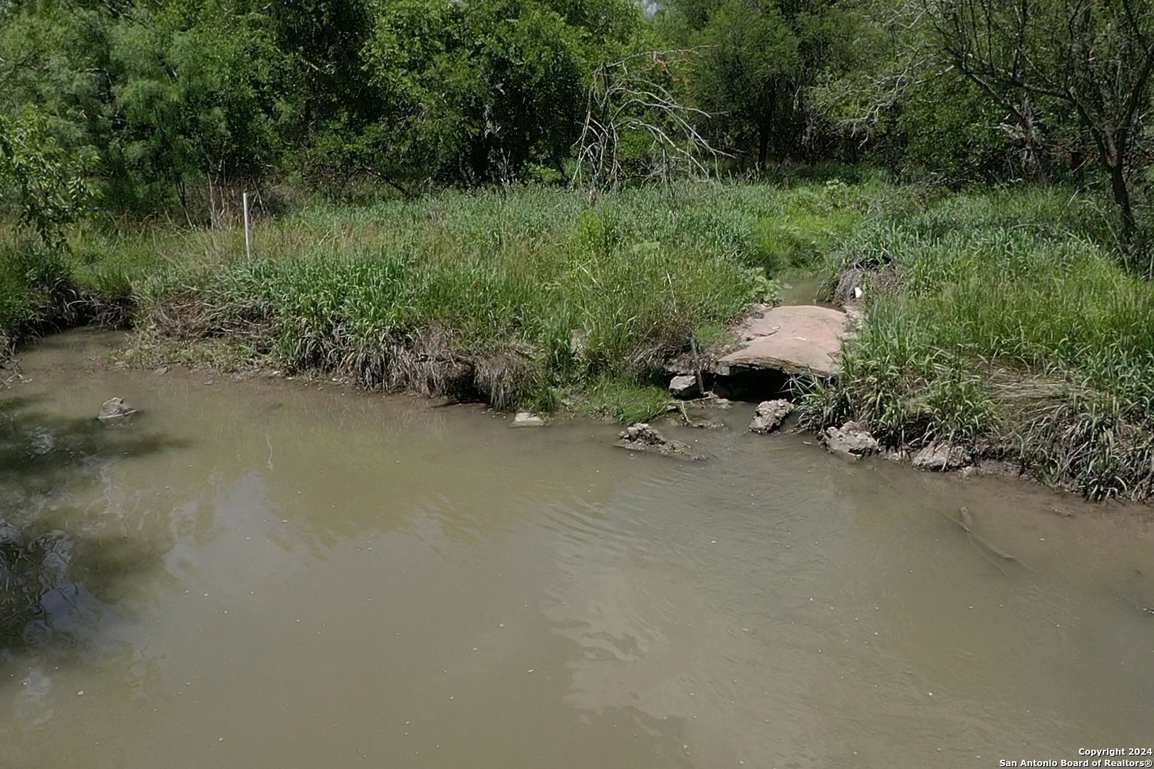 593 FM 481, Uvalde, TX 78801 — photo 1