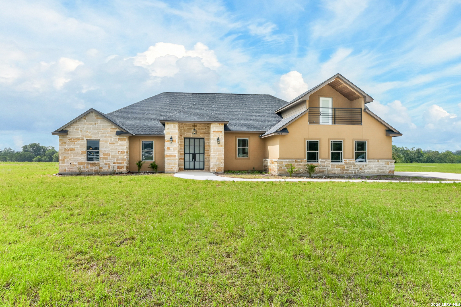 956 Horseshoe Falls, Bandera, TX 78003 — photo 1
