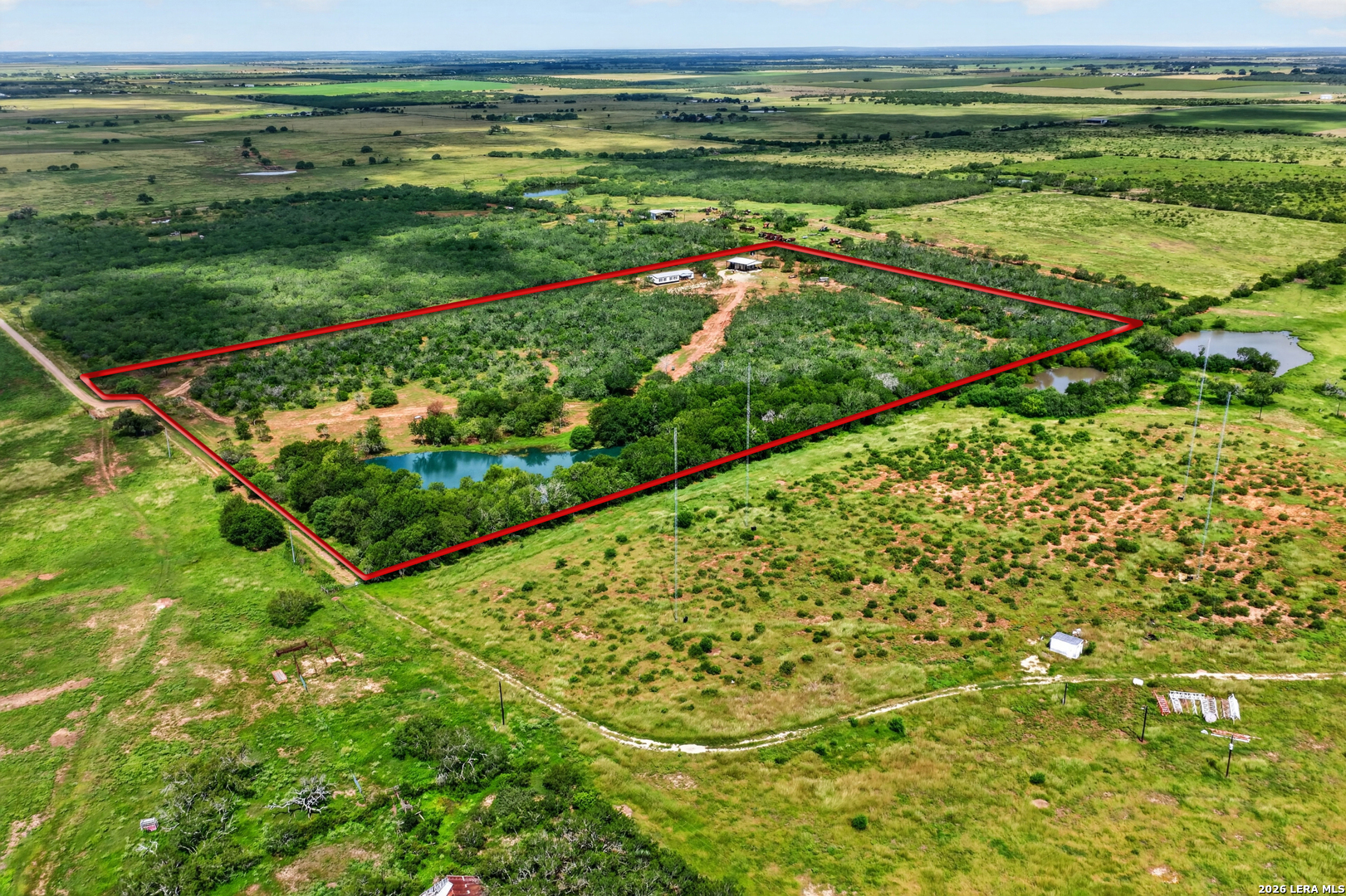 622 County Road 460, Stockdale, TX 78160 — photo 1