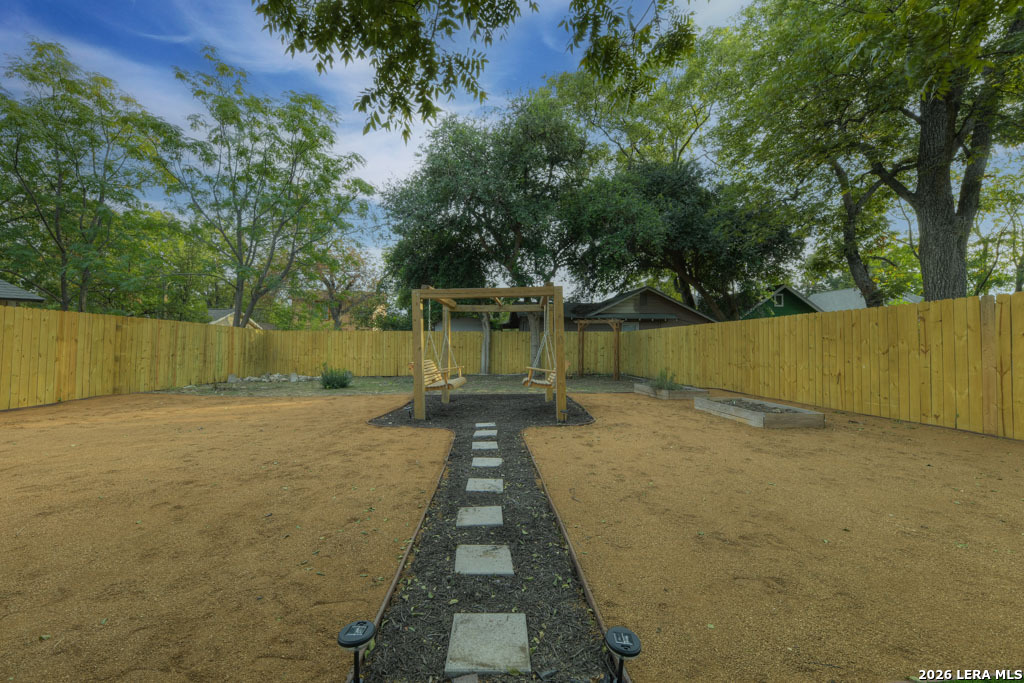 406 MCKINLEY AVE, ,  78210 — photo 1