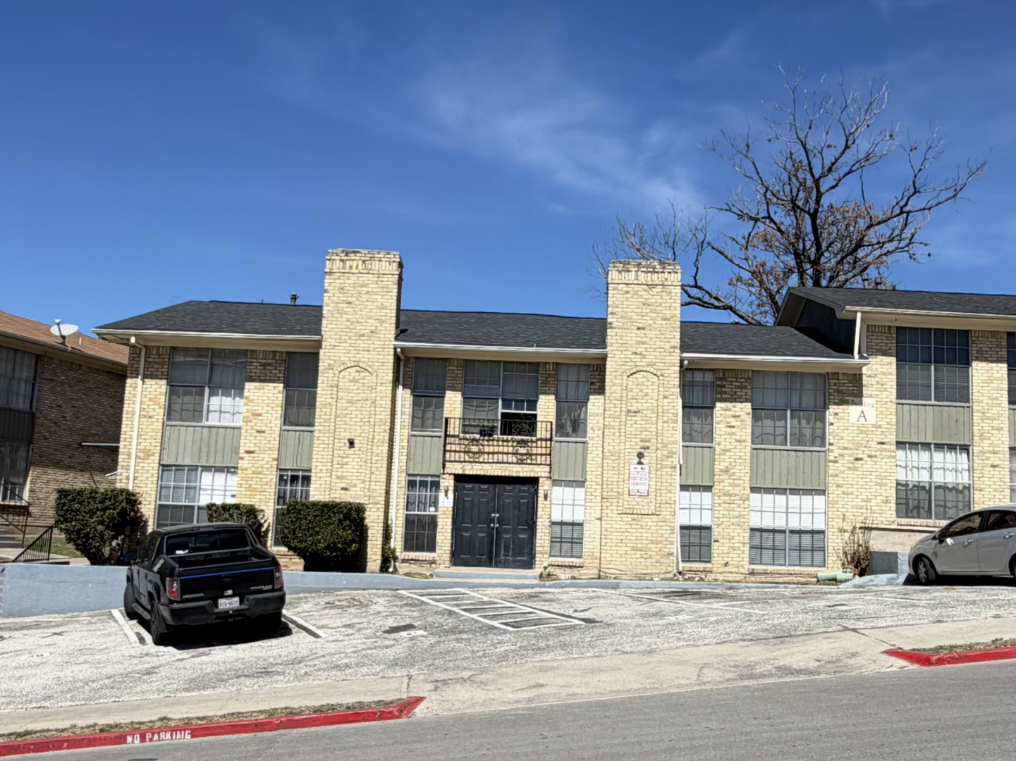 6611 SOUTHPOINT ST, San Antonio, TX 78229 — photo 1