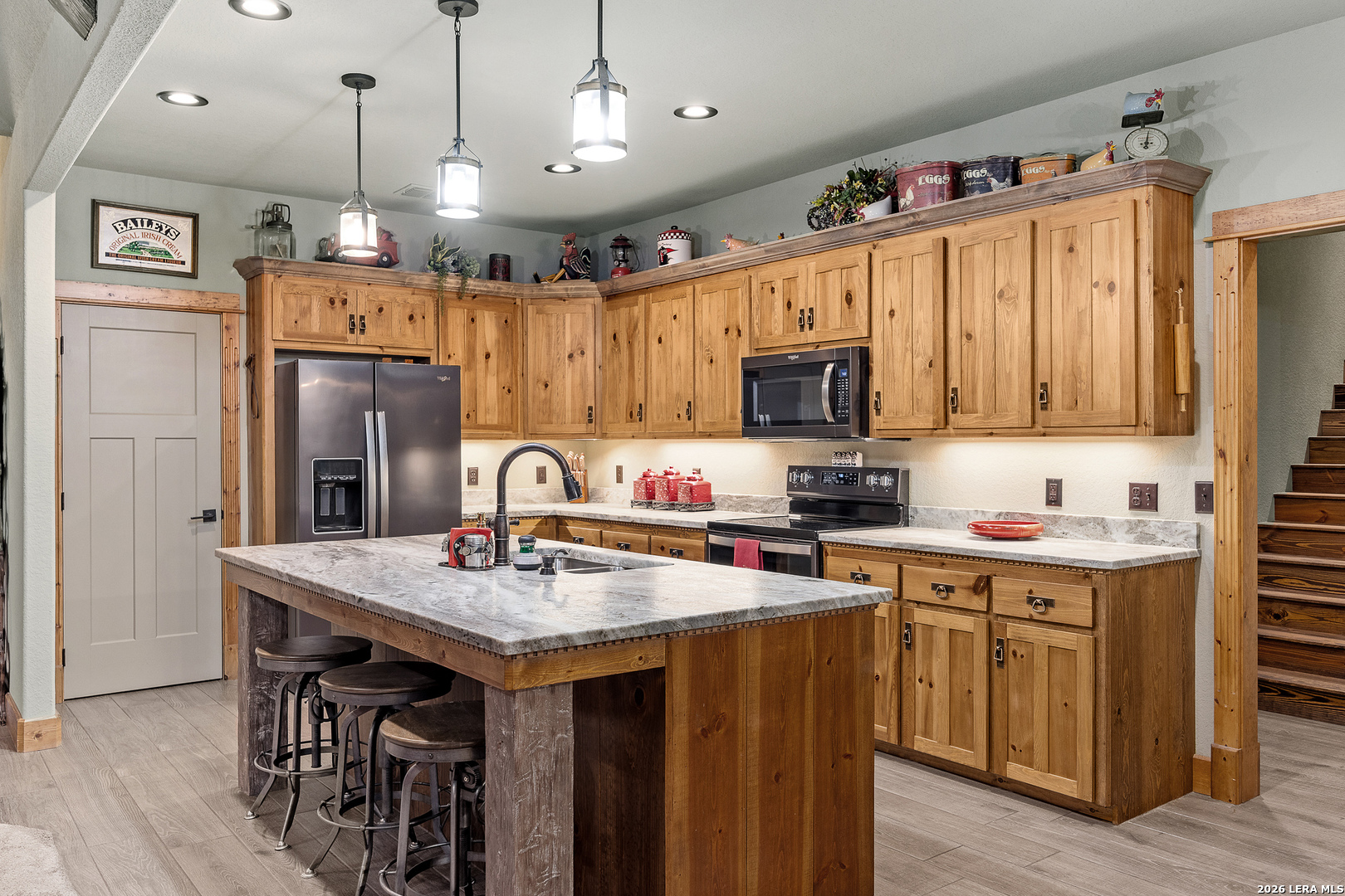 195 Kamira Drive, ,  78028 — photo 1