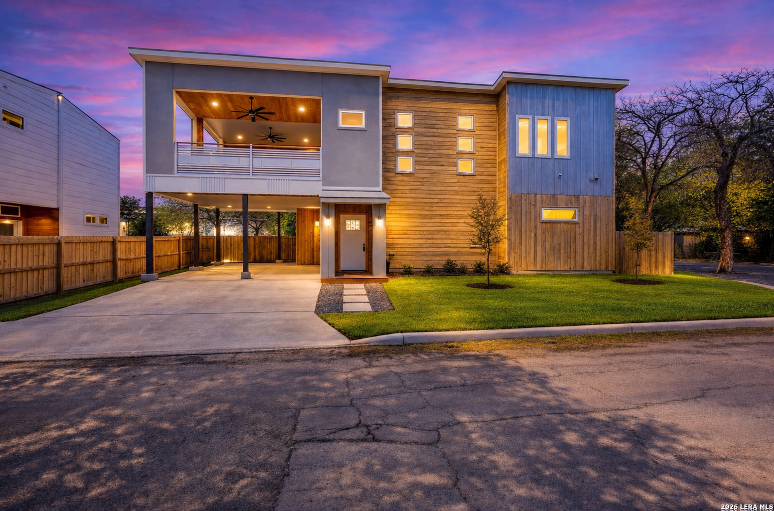 511 Sharer, San Antonio, TX 78208 — photo 1